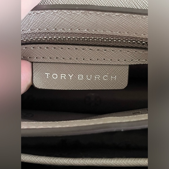 GUC Tory Burch Crossbody Bag with Dust Bag - Picture 4 of 16